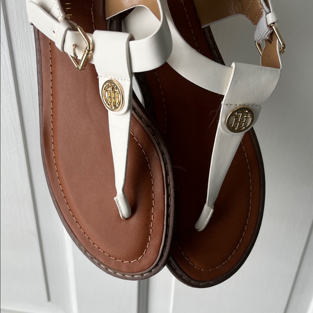 Tommy Hilfiger Bennie White and Brown Thong Flat Sandals - Picture 4 of 7